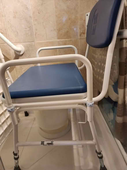 Photo of free Large commode (Windsor SL4 Berkshire) #3