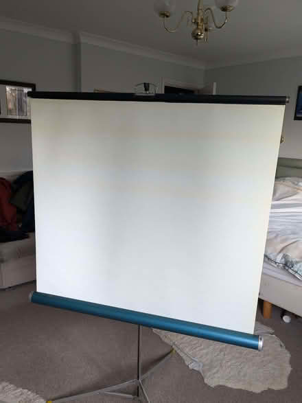 Photo of free Projection Screen (Bengeo SG14) #1