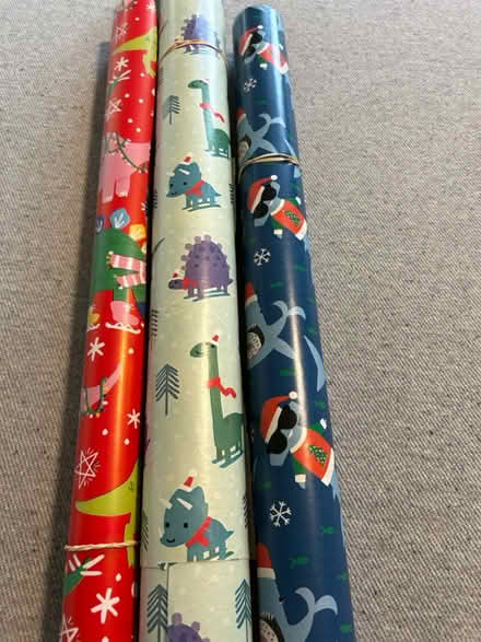 Photo of free Fun Holiday Wrapping Paper (Wallingford) #1