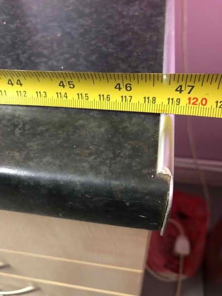 Photo of Kitchen worktop off cut (HP3 Bennetts End) #1