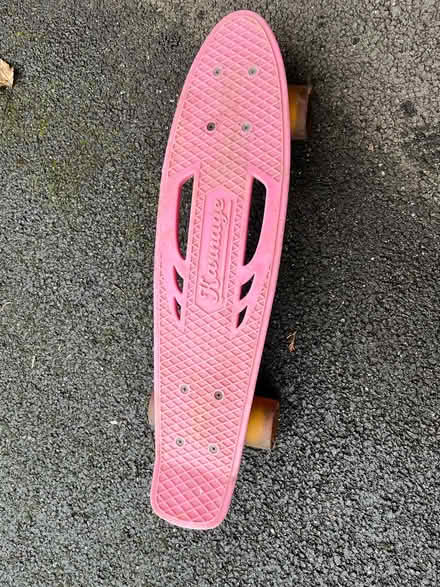 Photo of free Skateboard (Handbridge CH4) #1