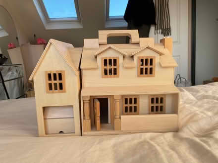 Photo of free Doll’s House (Leytonstone E11) #1