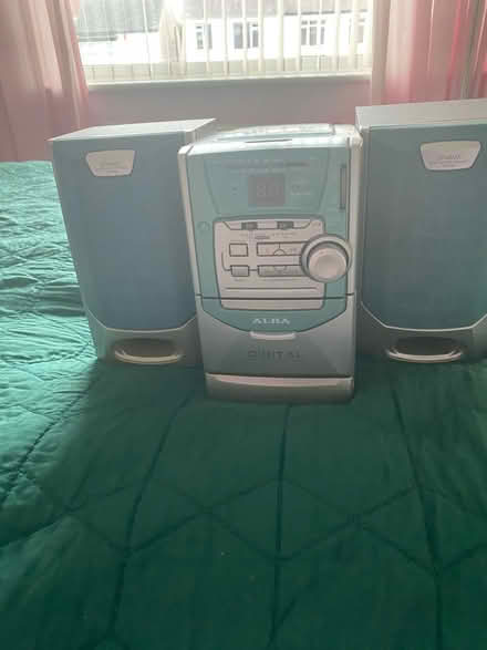 Photo of free Cd/ cassette player (B29) #1