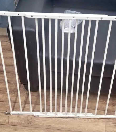 Photo of Baby gate (Allerton BD15) #1