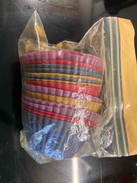 Photo of free Silicone cup cake cases for baking (Portobello EH15) #1