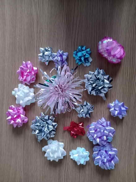 Photo of free Assorted gift bows (Millerston, G33) #1
