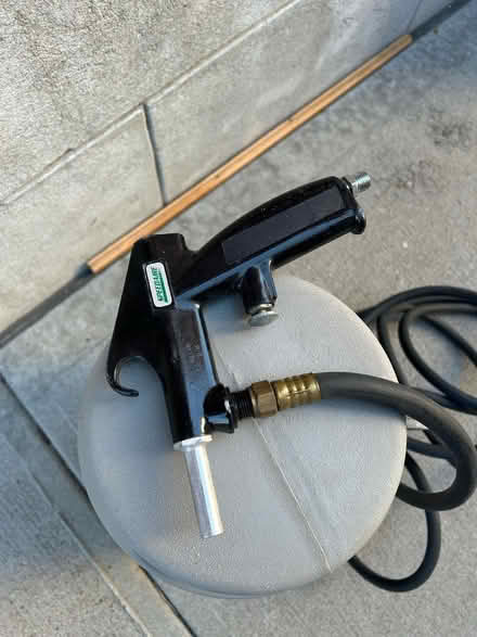 Photo of free Portable Sandblasting kit (Woodside, Queens) #2