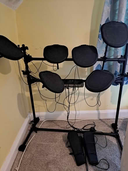 Photo of free Vintage electric drum set (Coseley/Sedgley WV14) #1