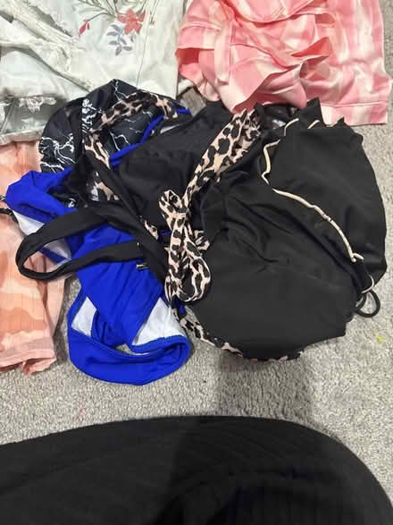 Photo of free Clothes mixed (L13) #4