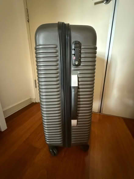 Photo of free Medium sized suitcase (Pyrmont) #3