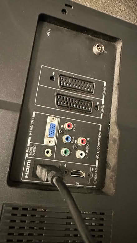 Photo of free Toshiba 37' tv (TW7) #3