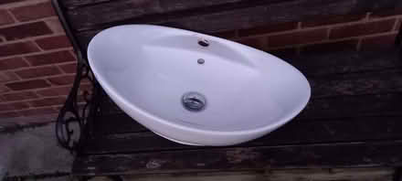 Photo of free Basin (Hassocks BN6) #1