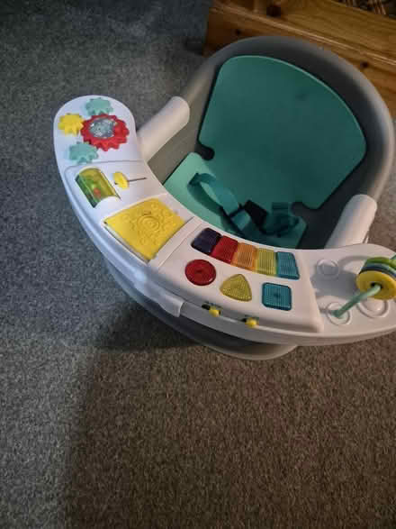 Photo of free Baby/toddler entertaining chair (RM8) #1