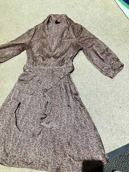 Photo of free Pretty H&M dress (Coulsdon, nr, train station) #1