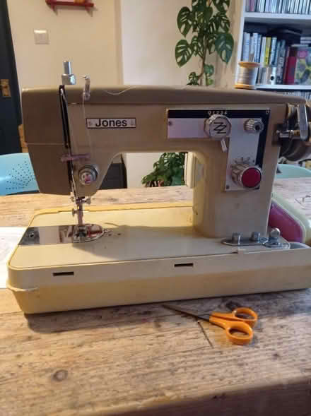 Photo of free Old electric sewing machine (North City NR3) #1