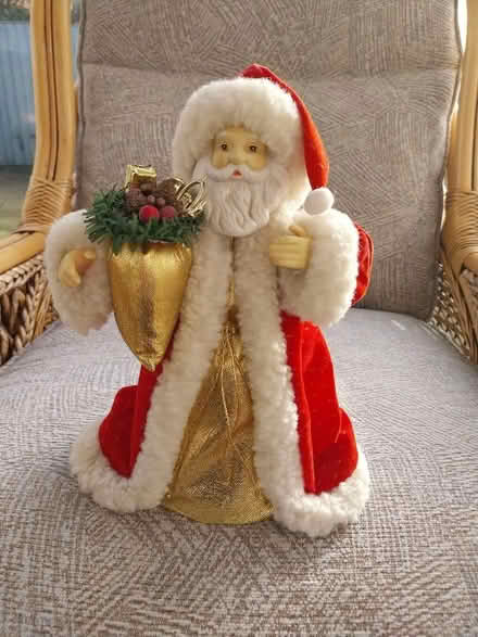 Photo of free Father Christmas tree topper 11" high (KGH area NN16) #1
