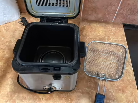 Photo of free Deep fat fryer (Coppull, PR7) #2