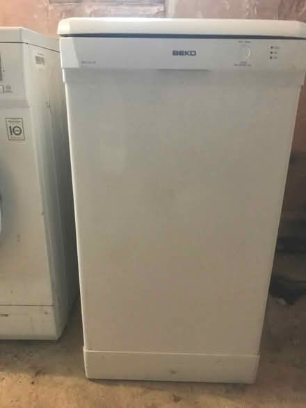 Photo of free Slimline Dishwasher (Chaddleworth RG20) #2