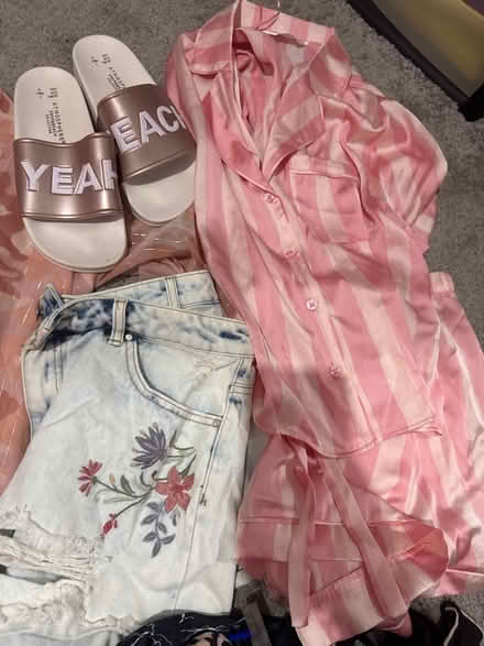Photo of free Clothes mixed (L13) #3