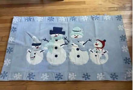 Photo of free Snowman rug or lap blanket (Metuchen NJ) #1