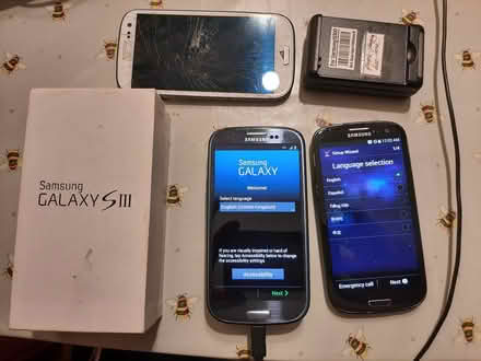 Photo of free Samsung S3 phones (Chelsfield BR6 6EB) #1