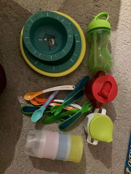 Photo of free Toddler items (Coulsdon, nr, train station) #1