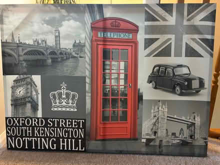 Photo of free London canvas (Waterlooville PO8) #1