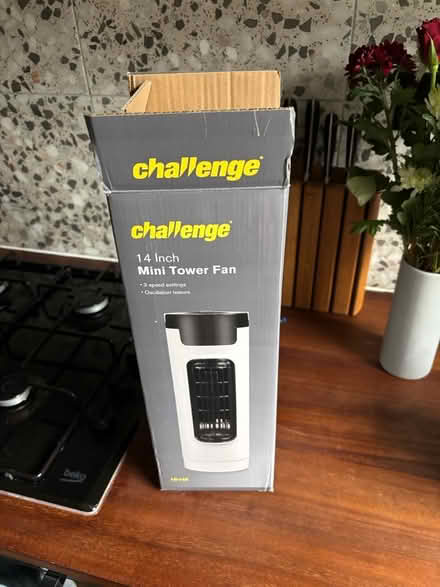 Photo of free Small tower fan (SE17) #1