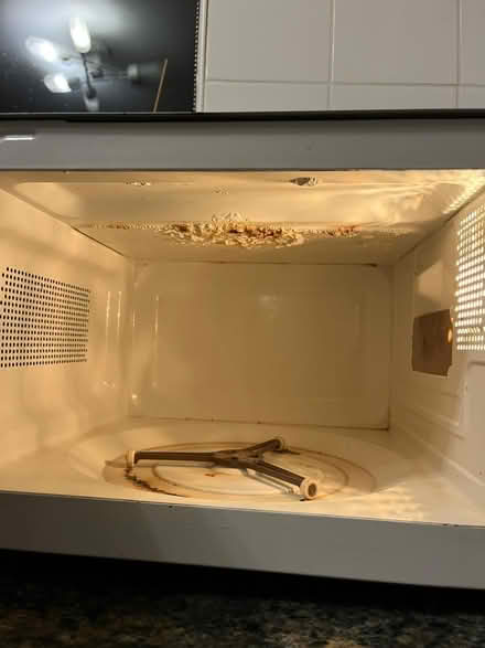 Photo of free Microwave (used, working) (Hanover, Brighton. BN2) #4