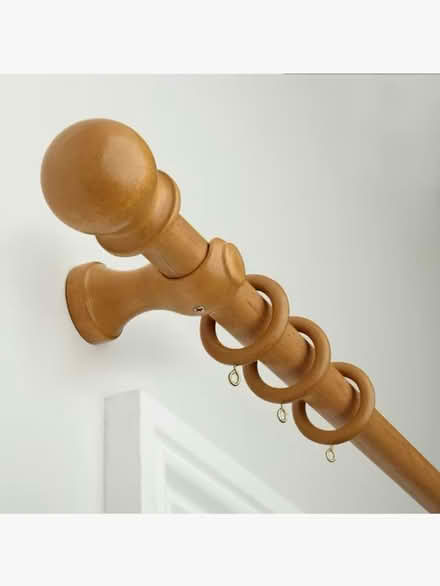 Photo of Curtain pole (CB1) #1