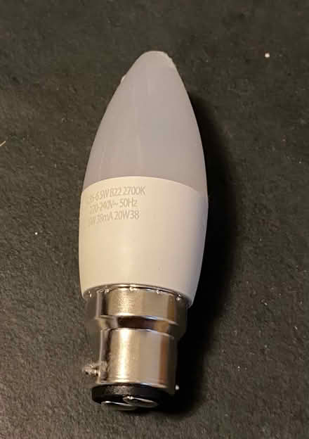 Photo of free 5-bulb ceiling lamp (inc. 4 bulbs) (Beeston, LS11) #3