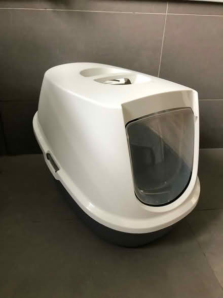 Photo of free Plastic cat litter tray (RH12) #1