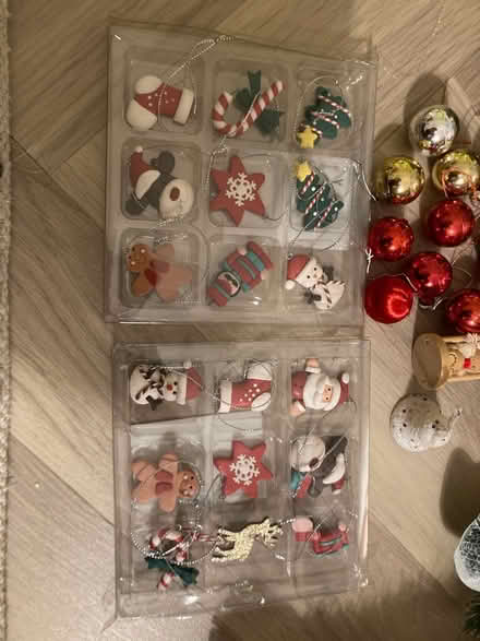 Photo of free Christmas decorations (Romsey) #3