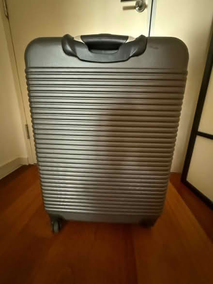 Photo of free Medium sized suitcase (Pyrmont) #4