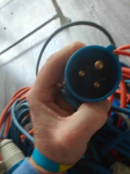 Photo of free Campervan/caravan 3-pin cables (Hill Head PO14) #3