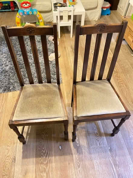 Photo of free 4 solid dinning chairs (Ox449dj Garsington) #3