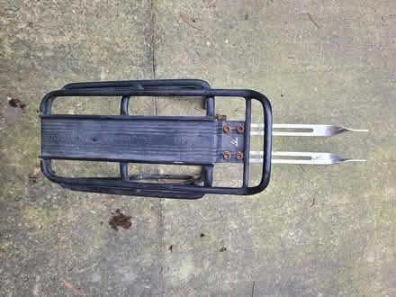 Photo of free Topeak Super Tourist DX Rear Rack (Oswestry SY10) #3