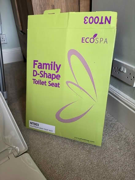 Photo of free In built children’s toilet seat (Canton CF5) #3