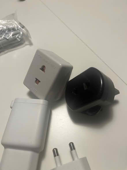 Photo of free Philips Sonicare chargers, etc (Kennington Road SE11) #4