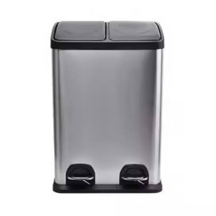 Photo of two apartment bin (Nw25rj) #1