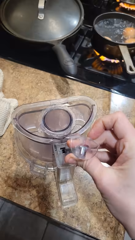 Photo of free 11cup food processor (Aberdeen by train station) #2
