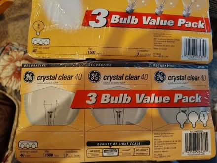 Photo of free Round incandescent 40 Watt Bulbs (NE Heights: Juan Tabo - Menaul) #1