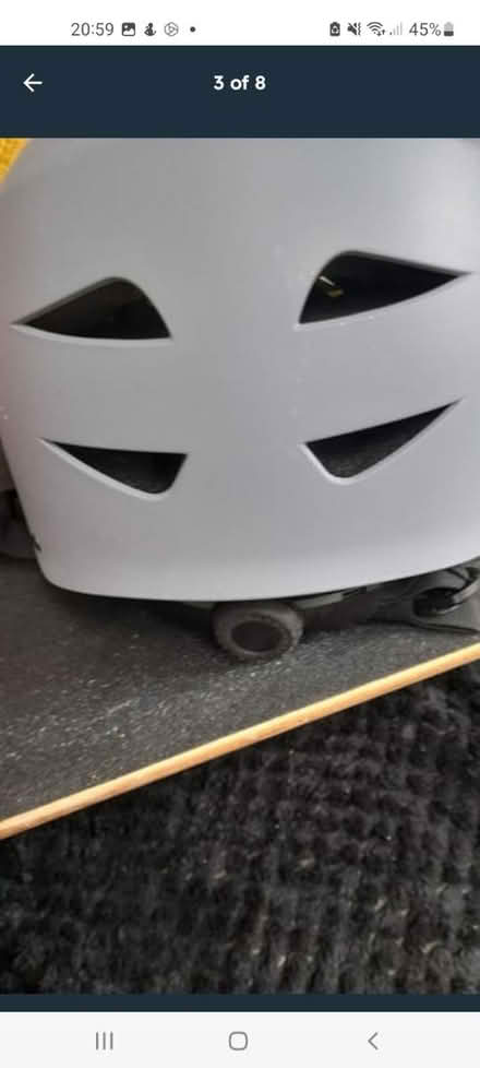 Photo of free Zootz Skateboard - Grey Helmet (M32 Stretford) #4