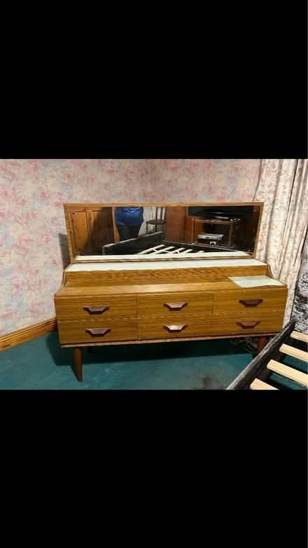 Photo of free Dressing table (Oswestry SY11) #1