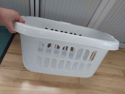 Photo of free Laundry basket (SE1, near Guys hospital) #1