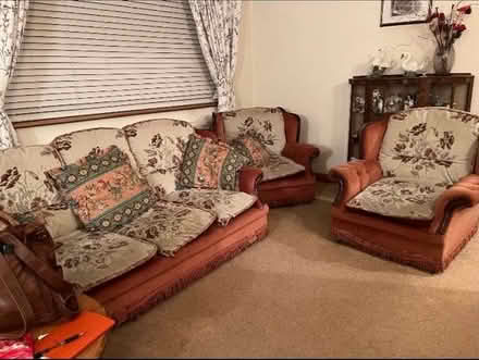 Photo of free 3 piece suite. Old (Oswestry SY11) #1