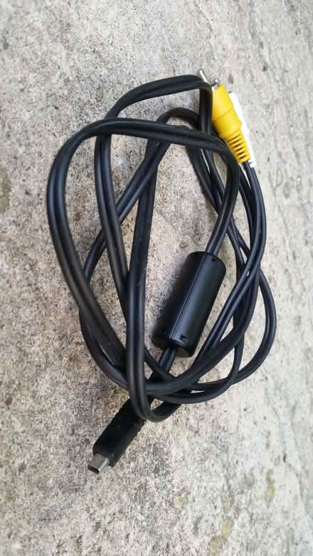 Photo of free Various cables and plugs for Whitehawk/Kemptown residents (Whitehawk BN2) #4