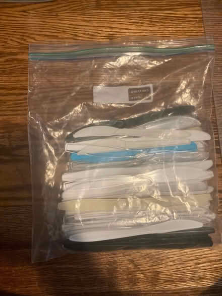 Photo of free Assorted plastic knives (Silver Spring) #1