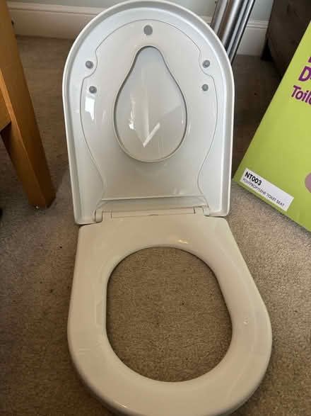 Photo of free In built children’s toilet seat (Canton CF5) #2
