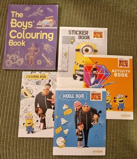 Photo of free Books, Comics, and Pen Sets Bundle (Barton/Headington, OX3) #4